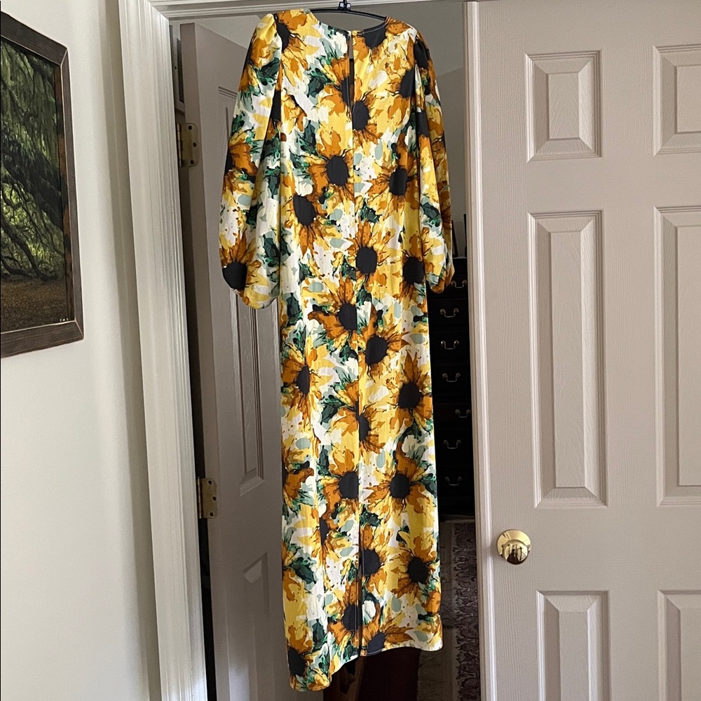 Just Female
Size EU 32/ US 6  Sunflower Print Maxi Dress - Picture 5 of 11